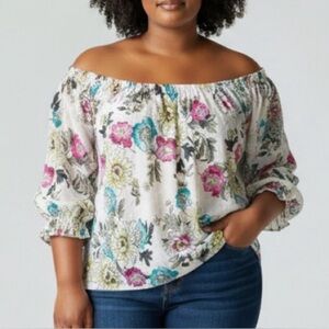 Torrid size 1X Beige Floral Puffed Sleeve Romantic Plus Size Women's Top
